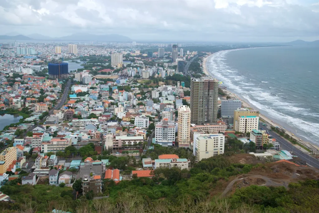 a-view-of-the-modern-vung-tau-from-nho-mount