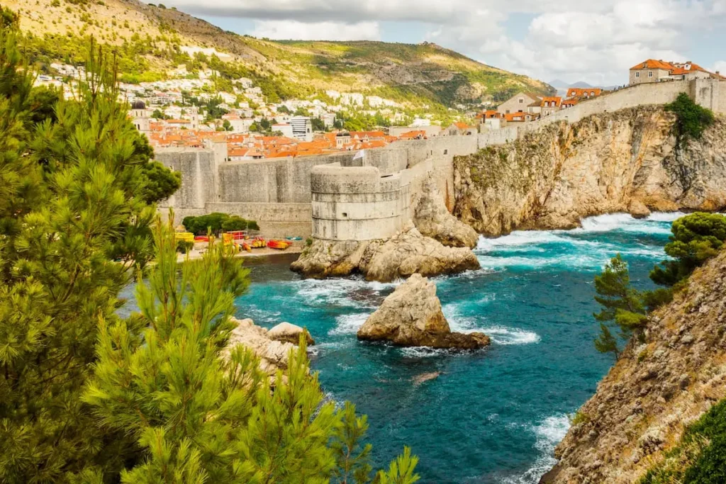 beautiful-scenery-of-the-juego-de-tronos-in-dubrovnik