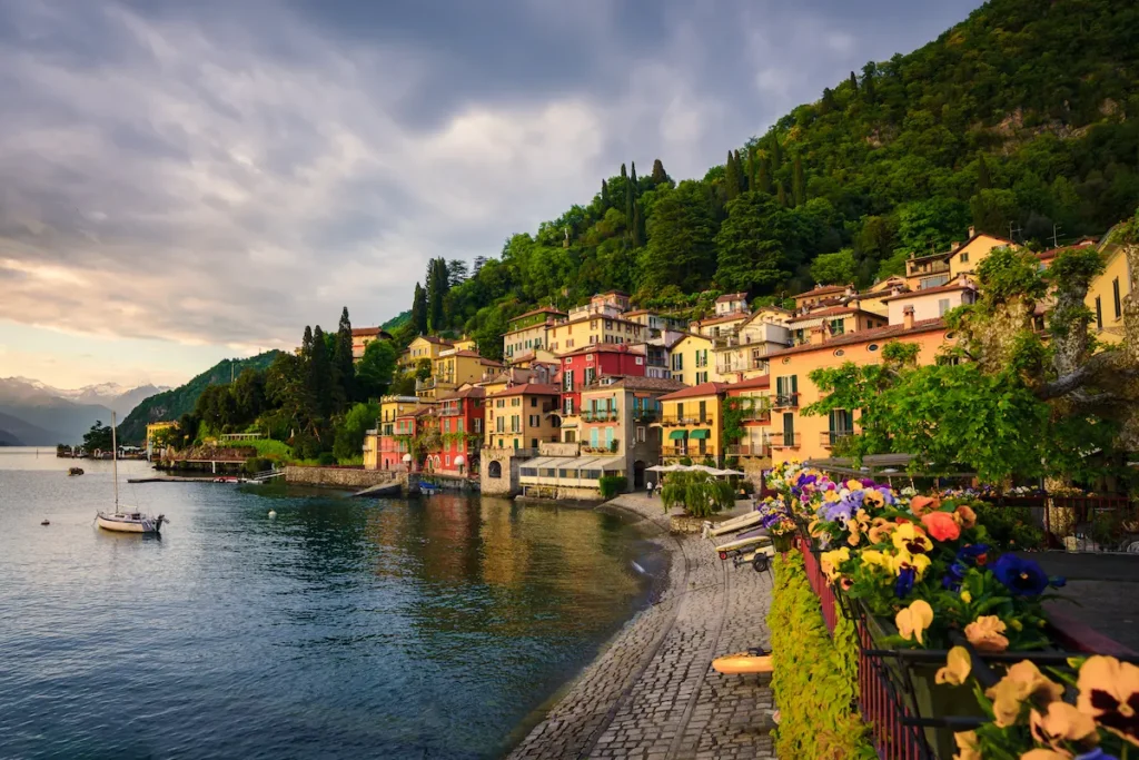 beautiful-town-of-varenna-lake-como-italy