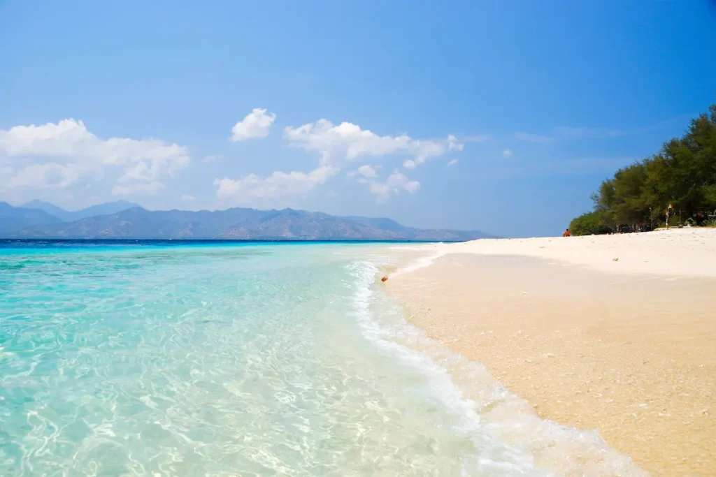 deserted-beach-of-gili-air-on-october-2009-in-gil-2026-03-09-04-58-05-utc