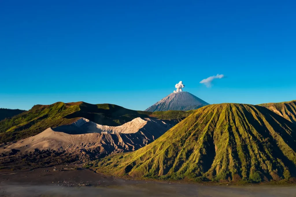 sunrise-over-mount-bromo