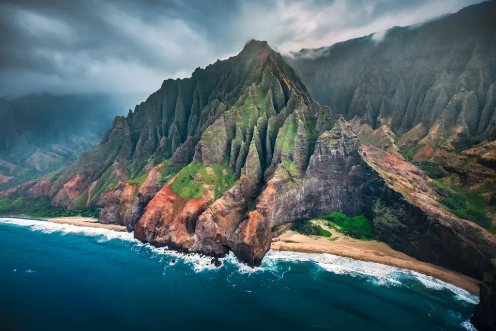 towering-cliffs-of-the-na-pali-coast