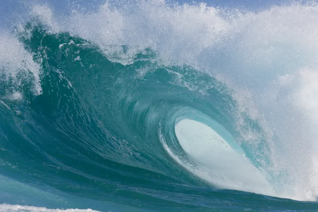 usa-hawaii-oahu-big-wave-close-up