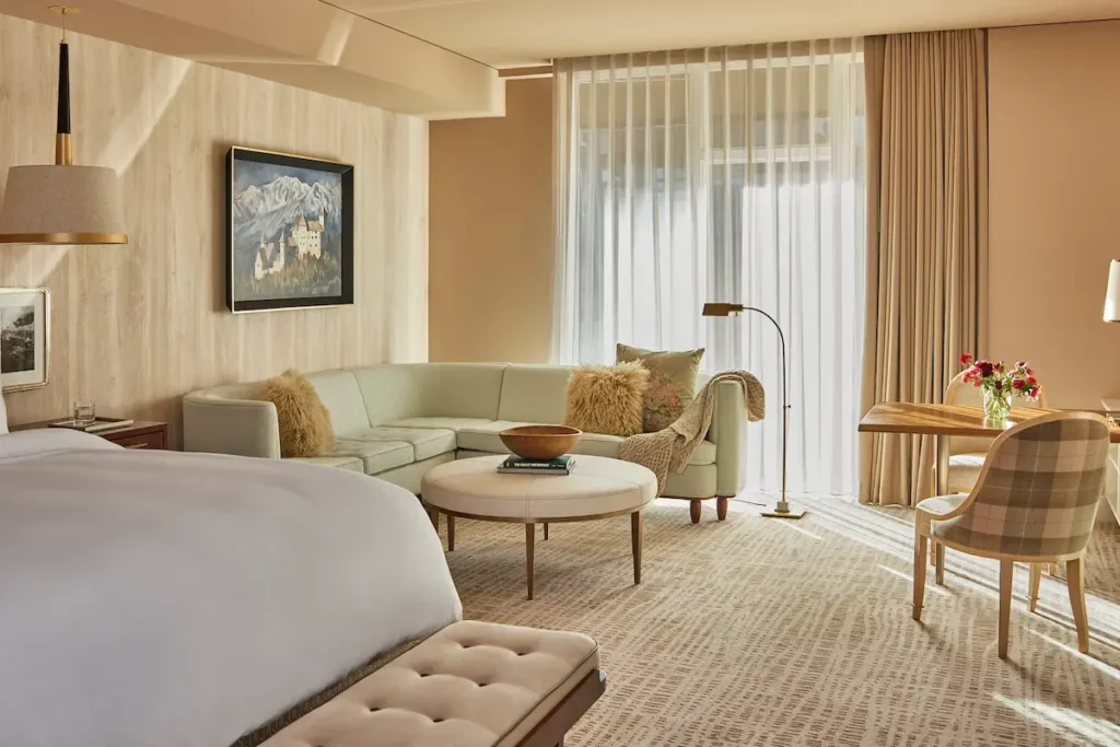 Goldener-hirsch-deer-valley-studio-suite2webp