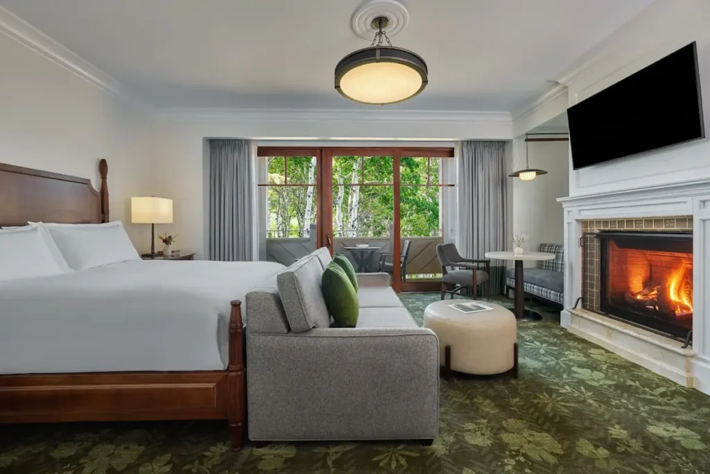 Montage-deer-valley-classic-room-1