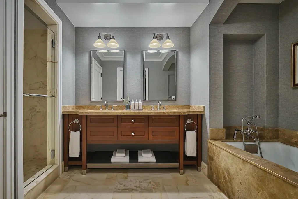 Montage-deer-valley-classic-room-2