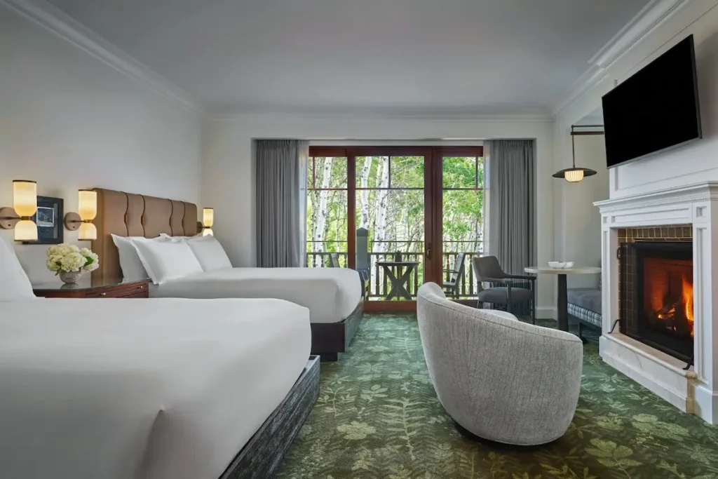 Montage-deer-valley-classic-room-3