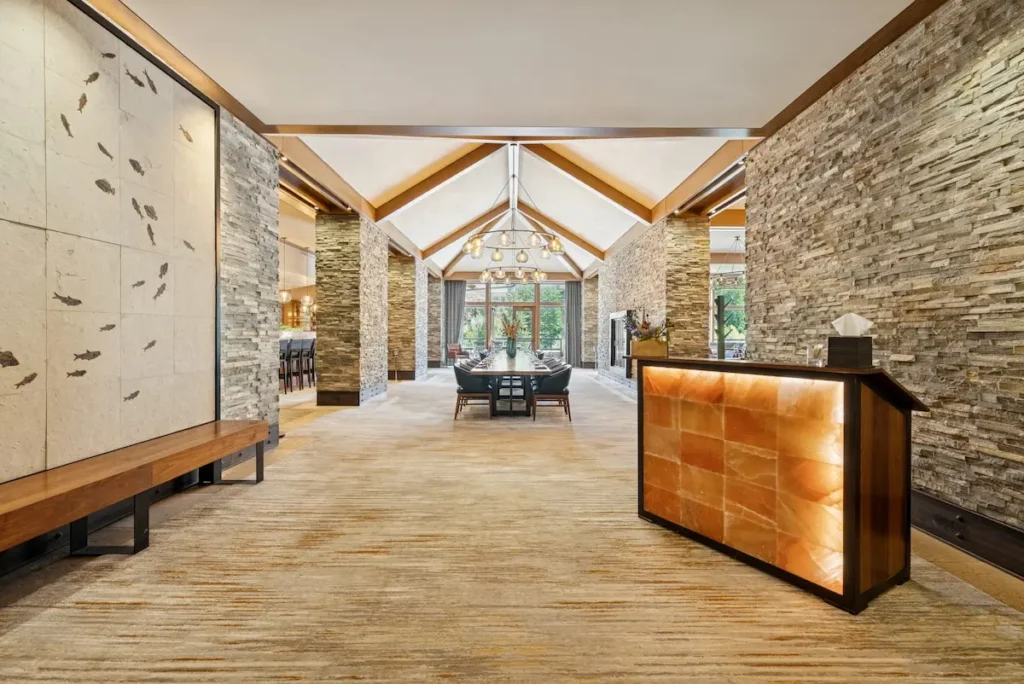 St-tegis-lobby