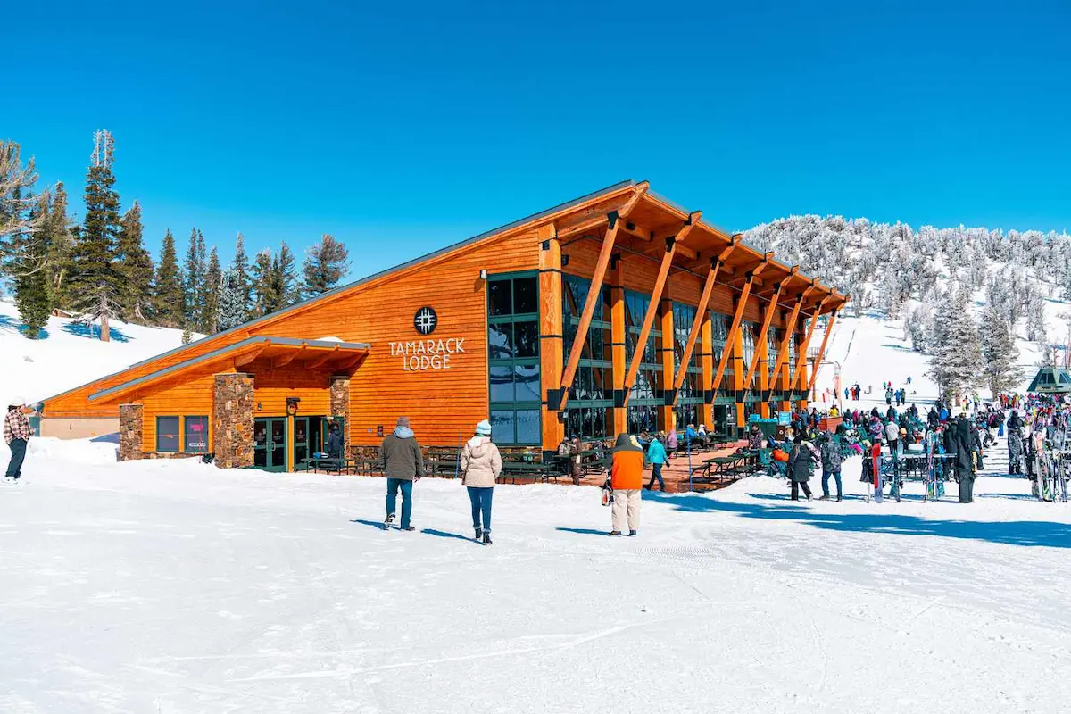 TAL-eat-tamarack-lodge-HEAVENLYSKI0126-69d1a32a172646e5aed2899d12e13e3b