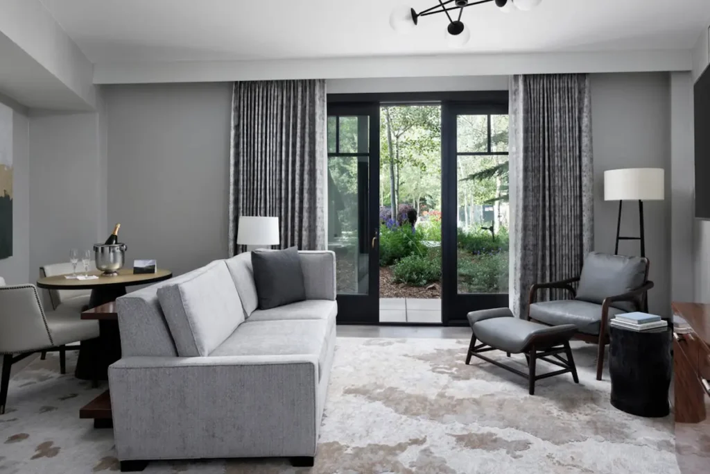 four-seasons-vail-executive-suite1