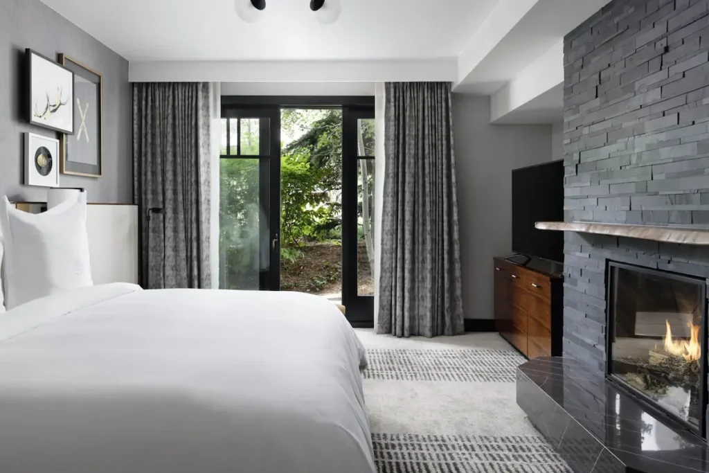 four-seasons-vail-executive-suite2