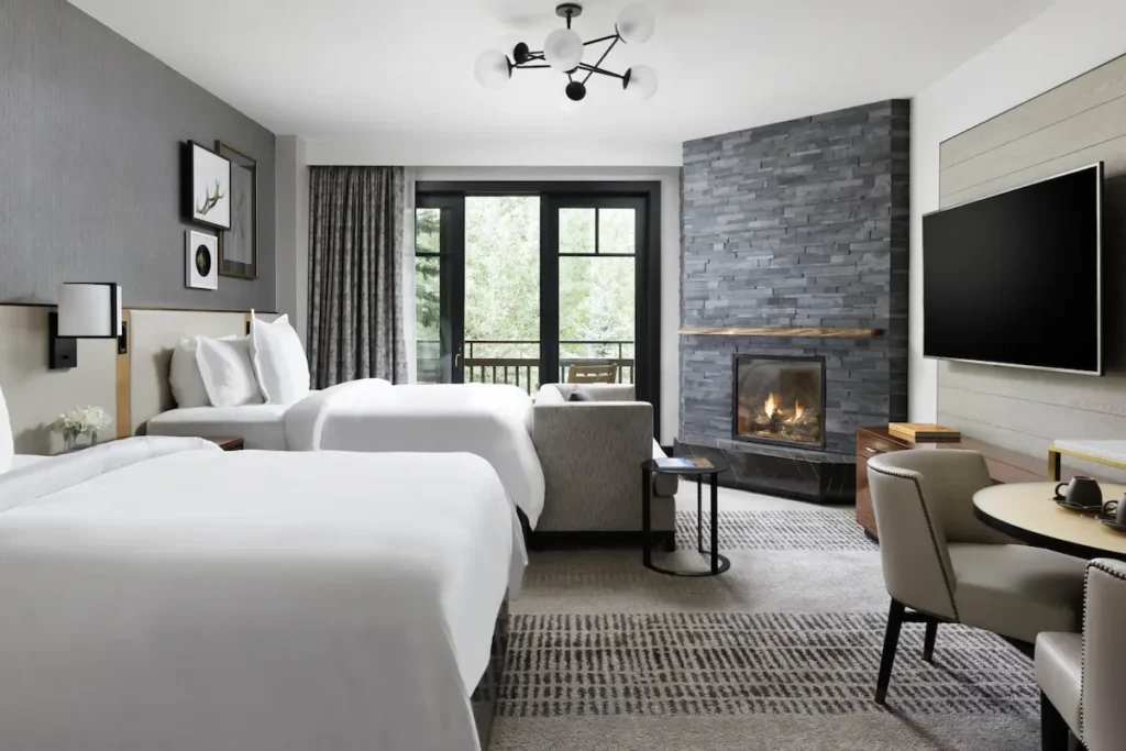 four-seasons-vail-guestrooms3