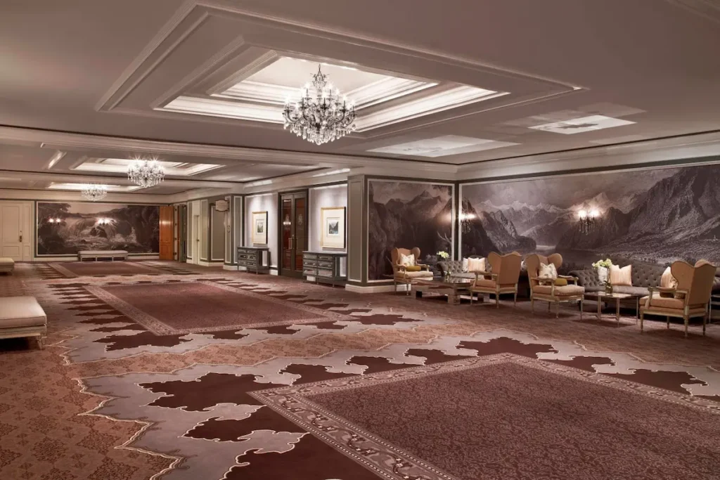 lobby-Aspen-st-regis