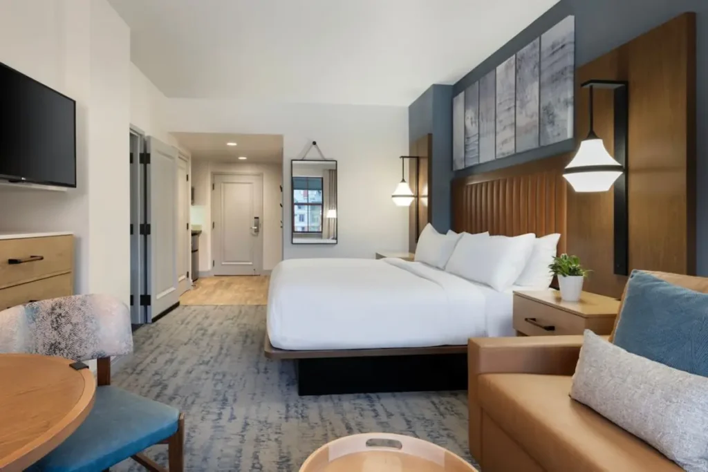 marriotts-timber-lodge-room5