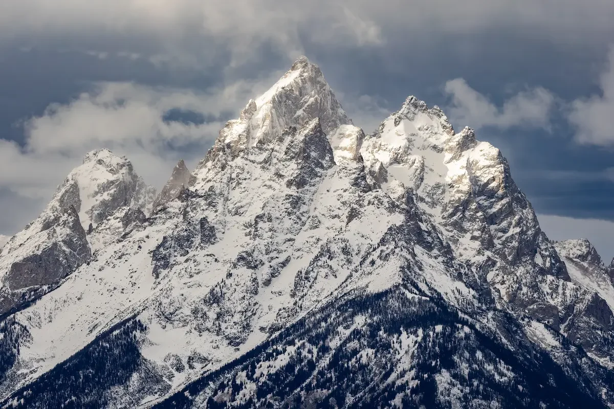 mountains-in-grand-teton-national-park-2026-03-20-02-15-43-utc