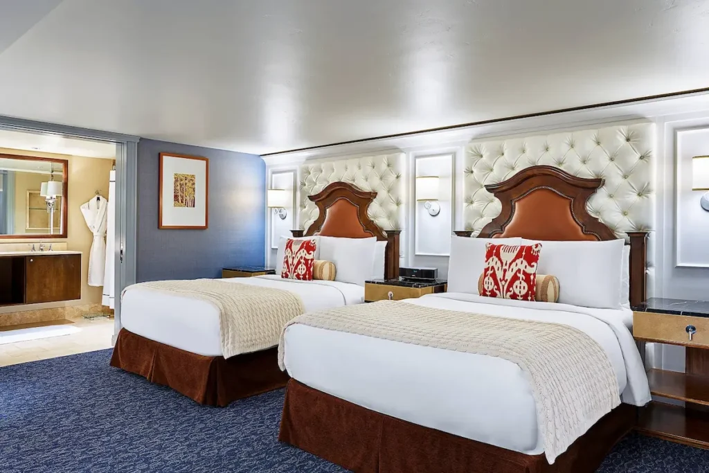 room2-Aspen-st-regis-2