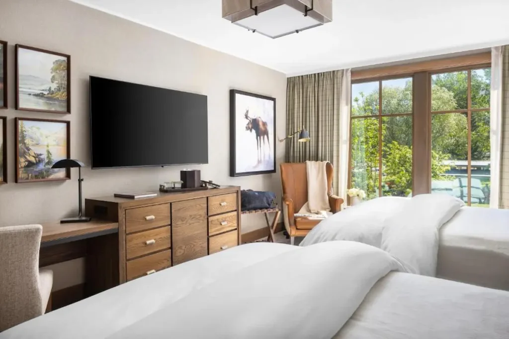 rusty-parrot-lodge-hotel-rooms3