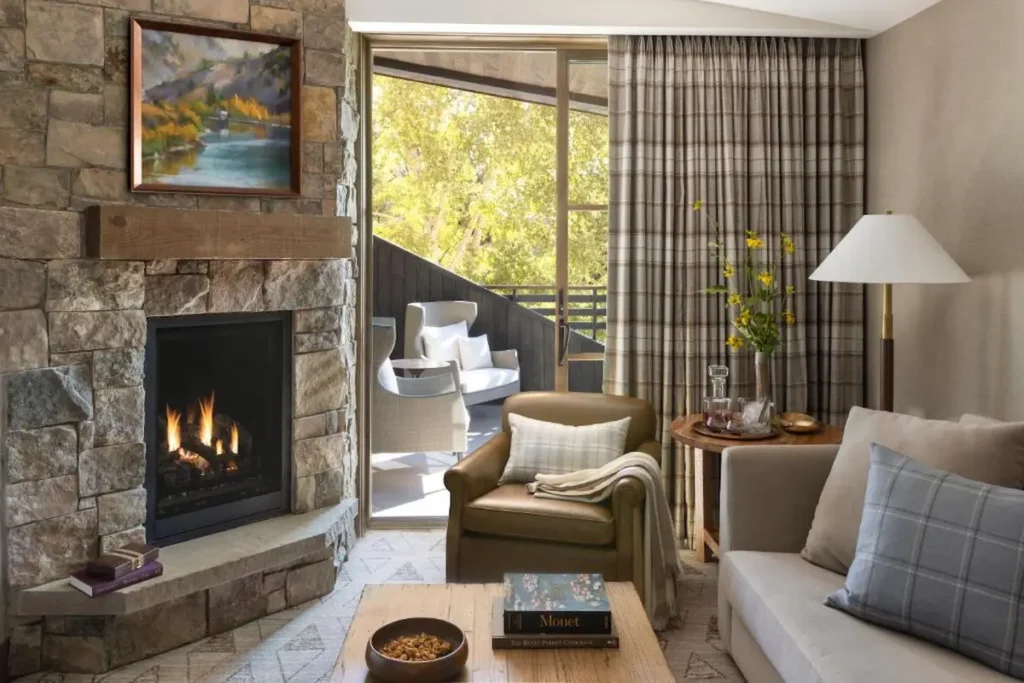 rusty-parrot-lodge-hotel-suites4