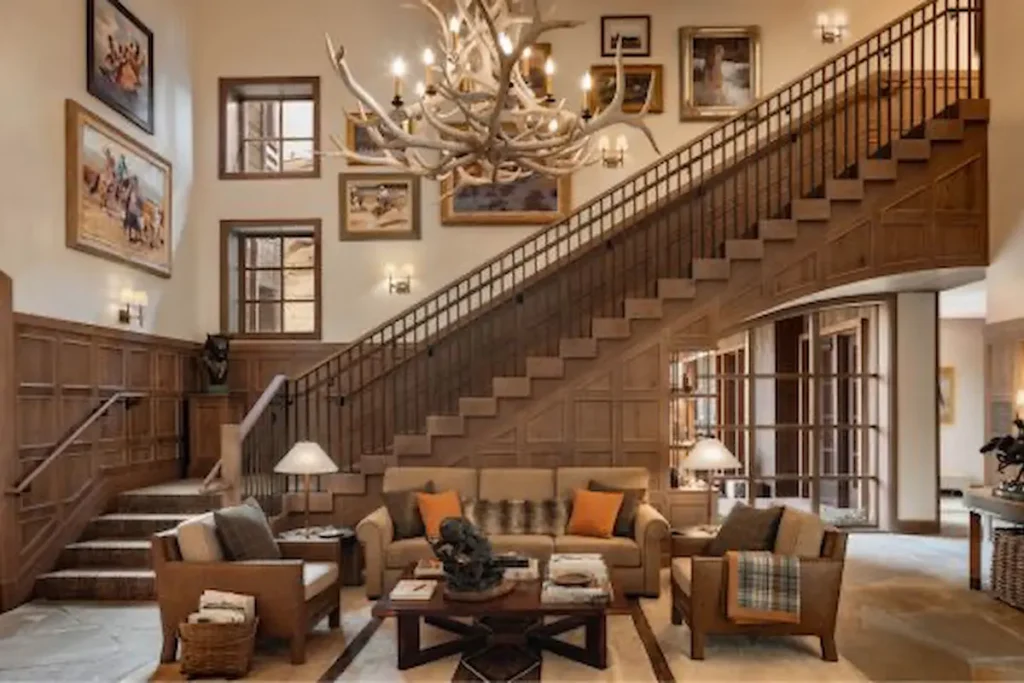 rusty-parrot-lodge-reception1