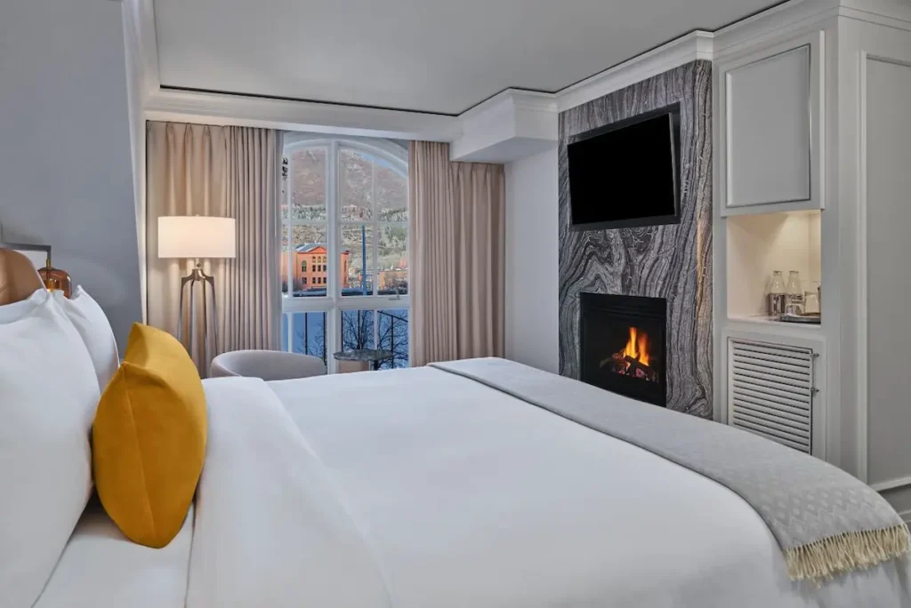 st-regis-aspen-loft-2