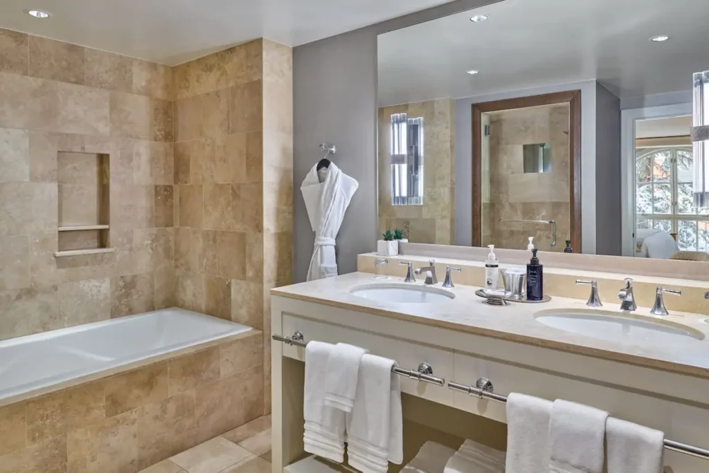 st-regis-aspen-one-br-suite-5