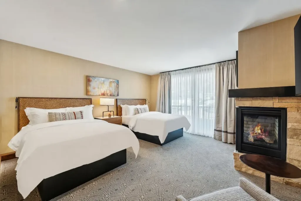 stregis-deer-valley-guest-room-6