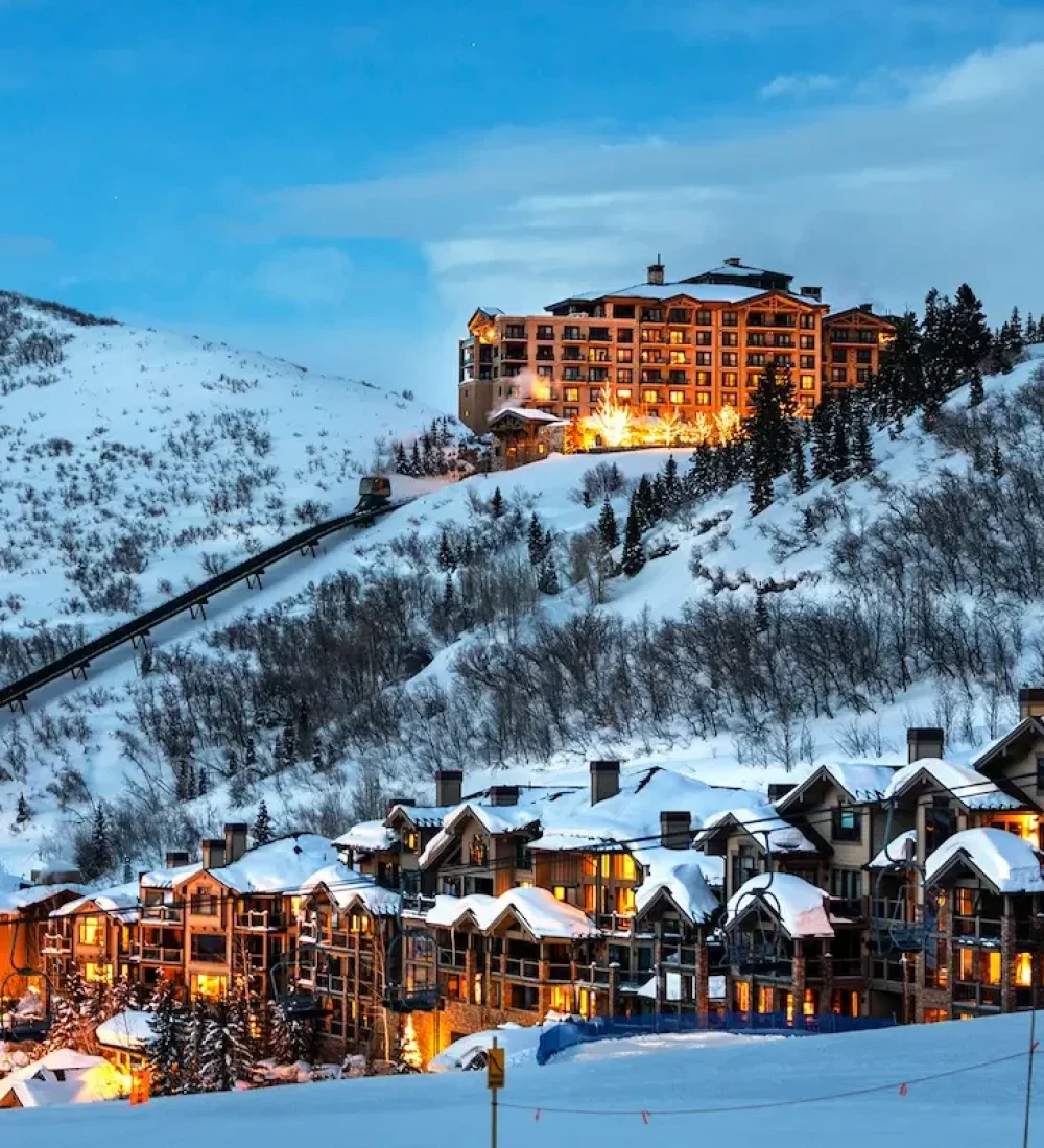 St-Regis-exterior-Deer-Valley-in-Park-City-Utah